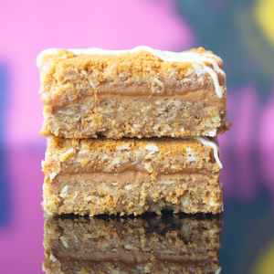 biscoff crumble on pink background